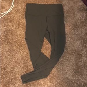 Lululemon high waisted size 6 leggings